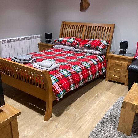 Roblins Nest Apartment Ammanford Exterior photo