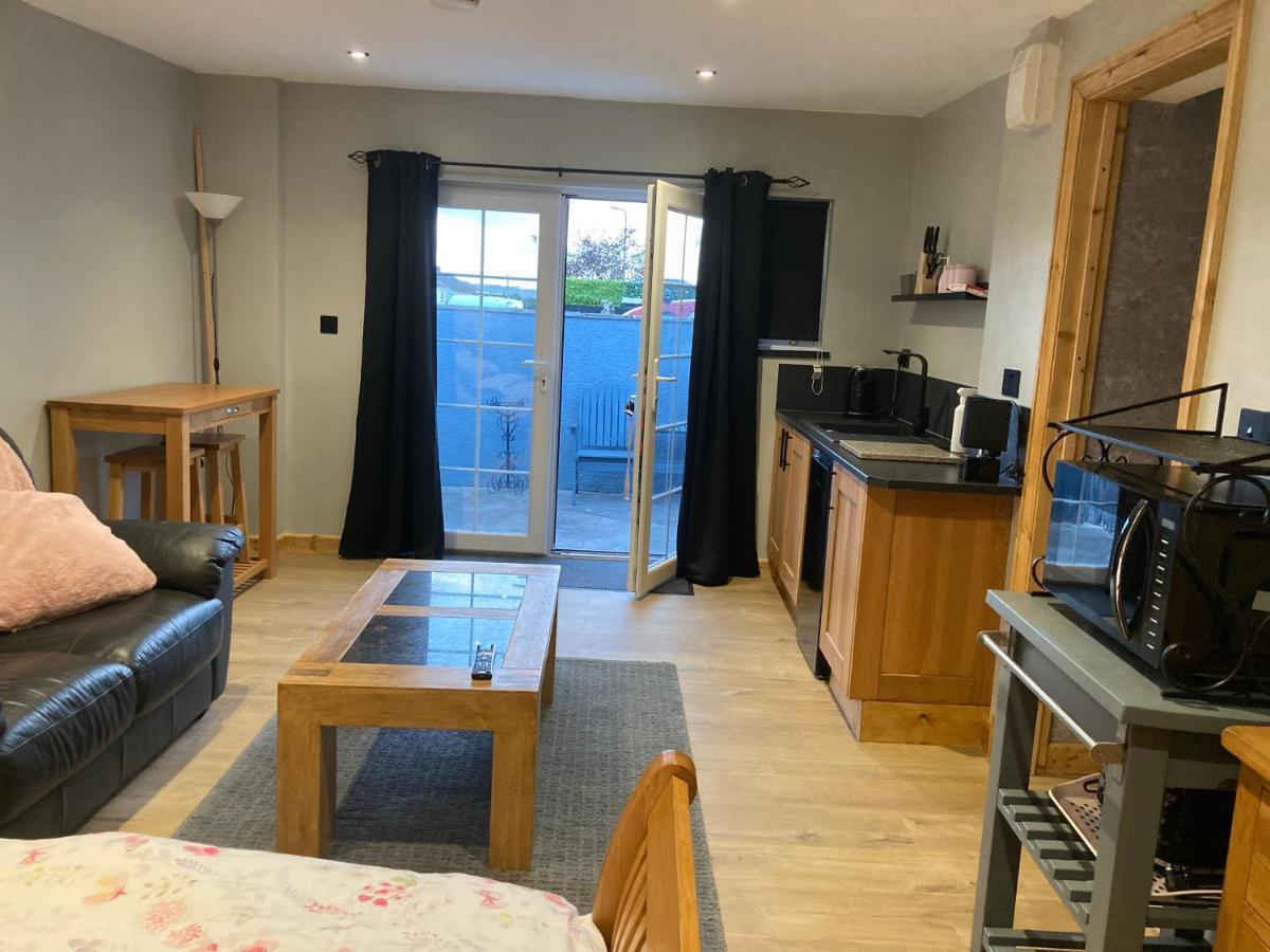 Roblins Nest Apartment Ammanford Exterior photo